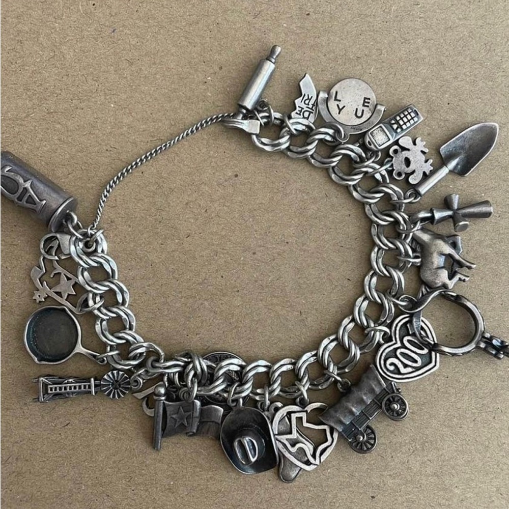 Retired & Rare James Avery Charm Bracelet